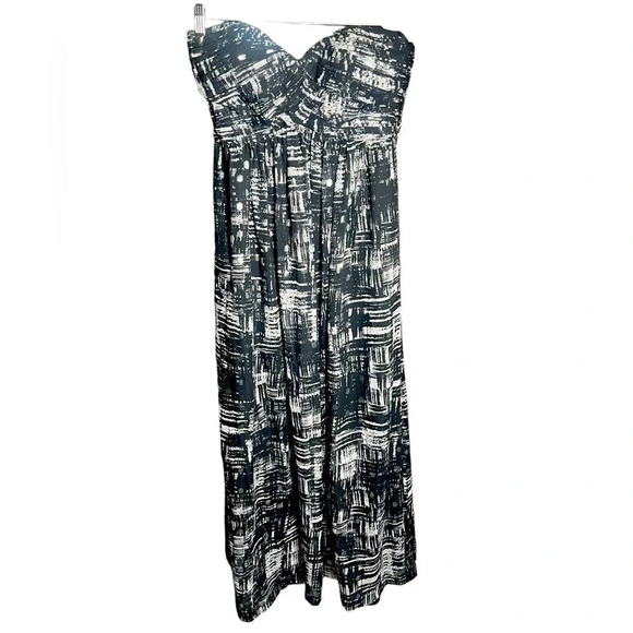 Calvin Klein size 8 formal strapless maxi dress with sweetheart neckline - Picture 2 of 8